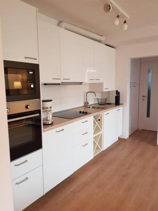 Living City, Apartament Cu Doua Dormitoare Sibiu Eksteriør bilde